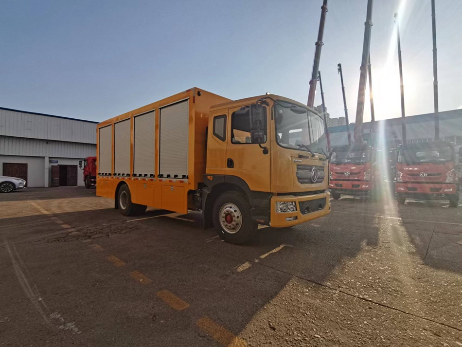 東風(fēng)D9 裝備車(chē)